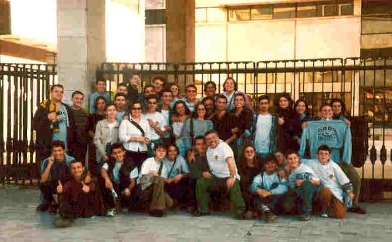 Tirana group red.JPG (96035 bytes)