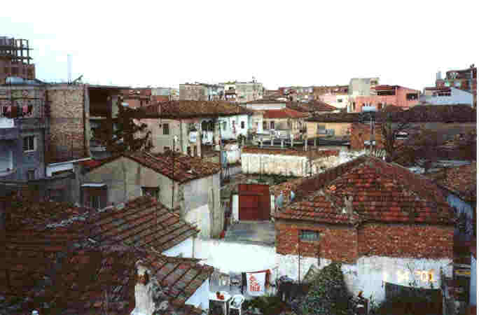 rooftop_view_sm.JPG (20774 bytes)