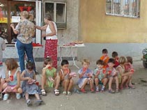 Kids Party1.jpg (15880 bytes)