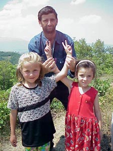 victory2.jpg (29165 bytes)