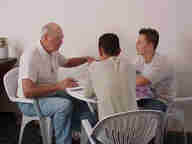 Russ_Teaching1.jpg (3508 bytes)