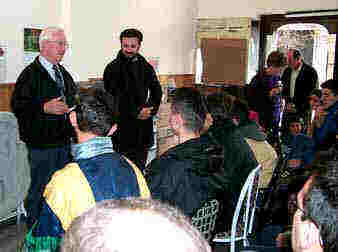 Dick preaching in Kosova 1.jpg (19406 bytes)